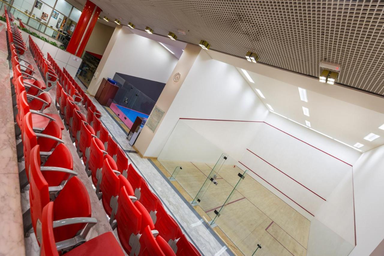 Officers Club & Hotel Abu Dhabi Eksteriør bilde The squash court at the University of Nottingham
